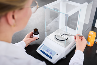 Step 2: Weighing and adding of accelerators 