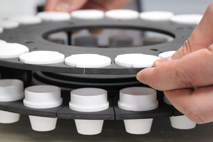 Simple operation yields quick results - Option: Crucible lids